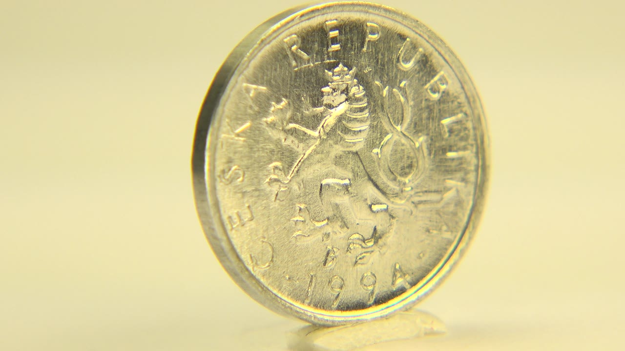 Front-facing coin close-up with Czech Republic lettering and 1994 date.