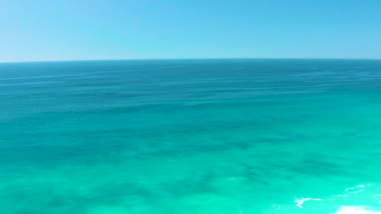 Second frame shows the Dreams Los Cabos ocean view with a broad blue horizon band, turquoise water filling the lower frame, and no visible people.