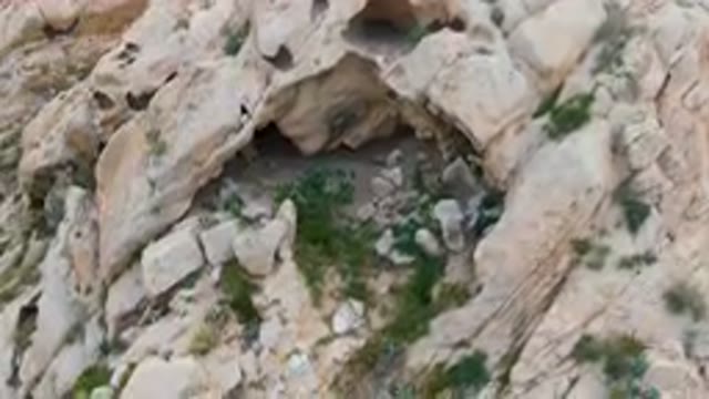 CABO PULMO BCS MEXICO-2024: Small Cave In The Middle Of A Rocky Mountain