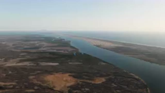 ALDOFO LOPEZ MATEOS BCS MEXICO-2023: Wide River Running Through A Desert Area