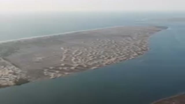ALDOFO LOPEZ MATEOS BCS MEXICO-2023: Large Body Of Water With A Beach In The
