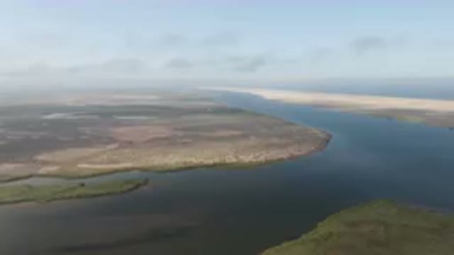 ALDOFO LOPEZ MATEOS BCS MEXICO-2023: Body of Water With a Boat in It