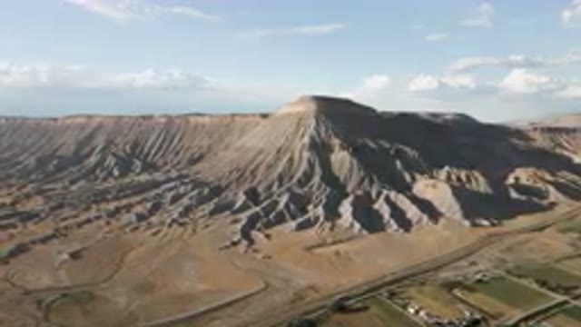 PALISADES COLORADO USA-2023: Mountains With A Valley In The Middle Of Them And A