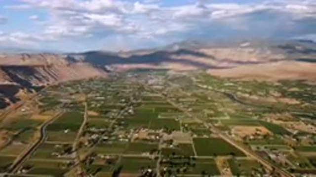 PALISADES COLORADO USA-2023: Aerial Valley With A Valley In The Middle