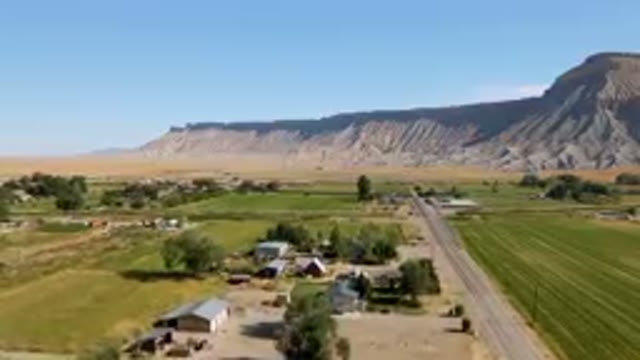 PALISADES COLORADO USA-2023: Rural Area With A Mountain In The Background