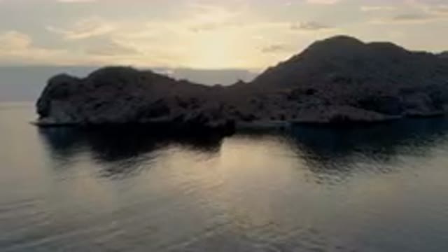 DANZANTE BAY LORETO BCS MEXICO-2023: Small Boat In The Water Near A