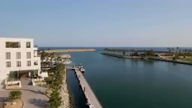 PUERTO LOS CABOS BCS MEXICO-2023: Large Body Of Water With A Boat In It