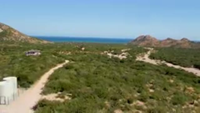 CABO PULMO BCS MEXICO-2023: Dirt Road That Leads To A Small Building