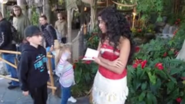 DISNEYLAND CALIFORNIA-2020: The Girl's First Visit to the Theme Park