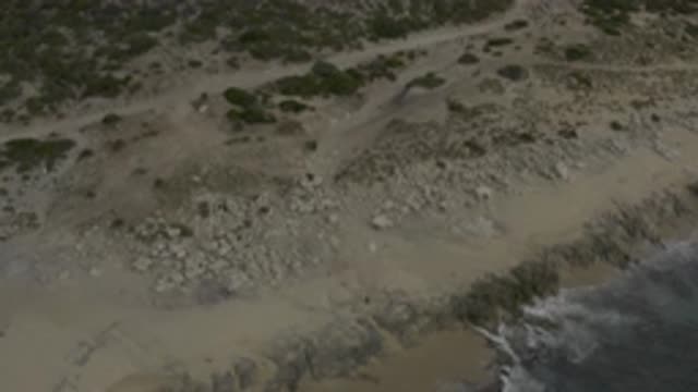 EAST CAPE BCS MEXICO-2019: A Record Of A Piece Of Beach With Rocks And Bushes