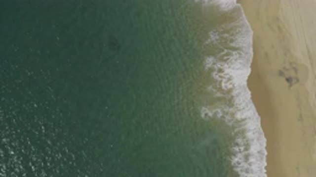 EAST CAPE BCS MEXICO-2019: Ocean Waves Along The Shore