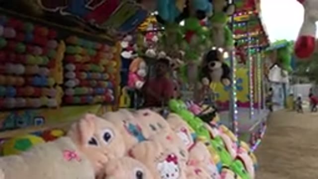 SAN JOSE DEL CABO MEXICO-2019: Balloon Shot At Carnival Game