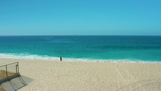 DREAMS LOS CABOS BCS MEXICO-2021: Beach Scene Transitioning to Ocean View