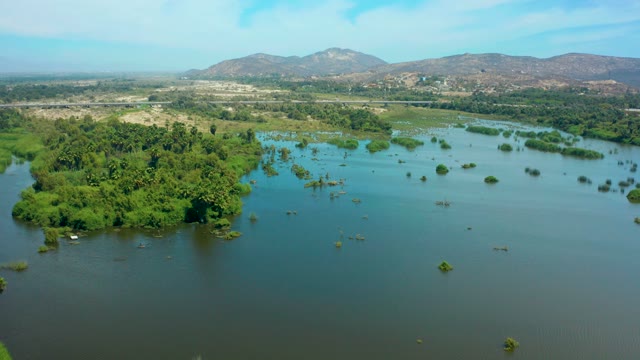 SAN JOSE DEL CABO BCS MEXICO-2021: Drone Approaching Forested River Islands
