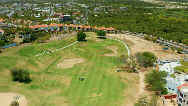 SAN JOSE DEL CABO BCS MEXICO-2021: Golf Course Mowing with Shifting Grass Stripes