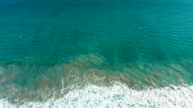 SAN JOSE DEL CABO BCS MEXICO-2020: Ocean Waves Receding Over Shallow Seabed