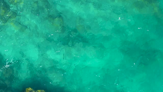 EAST CAPE BCS MEXICO-2020: Clear Turquoise Water Over Rocky Seabed