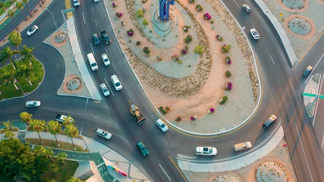 SAN JOSE DEL CABO BCS MEXICO-2020: Vehicles Circulating in a Roundabout Traffic Circle