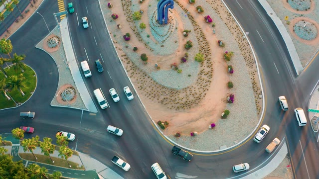 SAN JOSE DEL CABO BCS MEXICO-2020: Vehicles Circulating Around a Multi-lane Roundabout