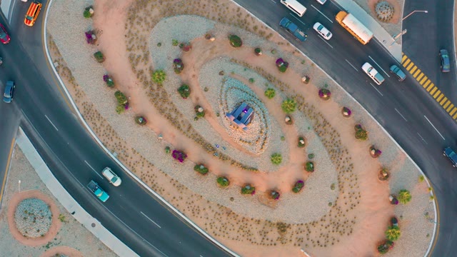 SAN JOSE DEL CABO BCS MEXICO-2020: Vehicles Circulating Around a Circular Traffic Island