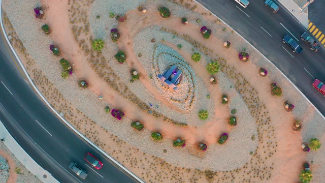 SAN JOSE DEL CABO BCS MEXICO-2020: Roundabout with Central Garden and Moving Traffic