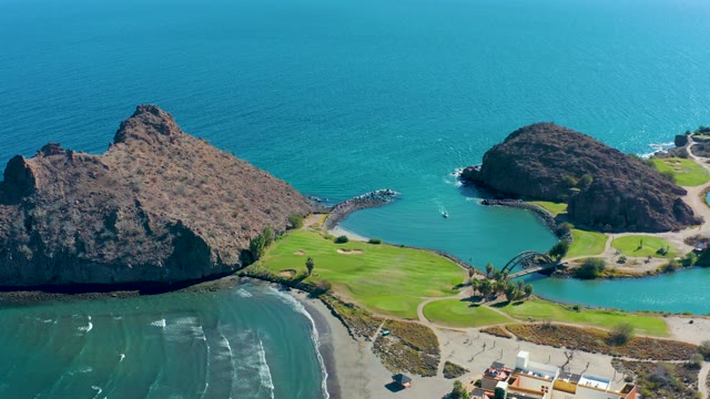 LORETO BCS MEXICO-2020: Coastal Cove with Rocky Headlands and Shifting View