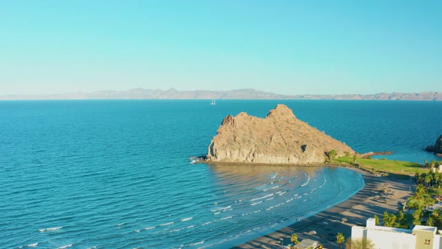 LORETO BCS MEXICO-2020: Rocky Coastal Outcrop and Beach with Shifting Structures