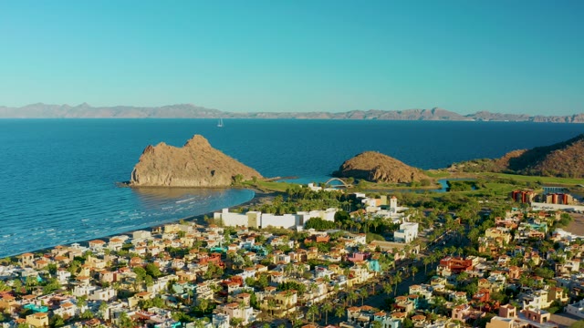 LORETO BCS MEXICO-2020: Coastal Town with Transforming Building Structure