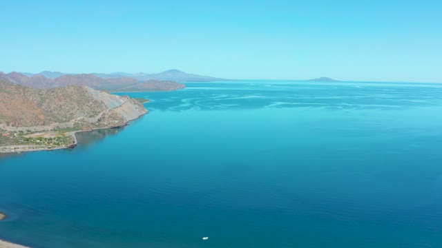 LORETO BCS MEXICO-2020: Small Boat Moving in Turquoise Coastal Waters