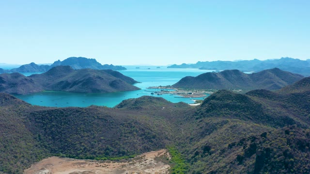 JUNCALITO BCS MEXICO-2020: Mountain-Encircled Bay with Shifting Water Tones