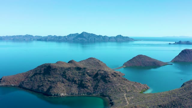 JUNCALITO BCS MEXICO-2020: Rocky Islands and Turquoise Waters in Calm Sea