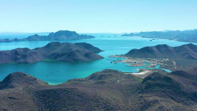 JUNCALITO BCS MEXICO-2020: Coastal Bay with Moving Water and Boats