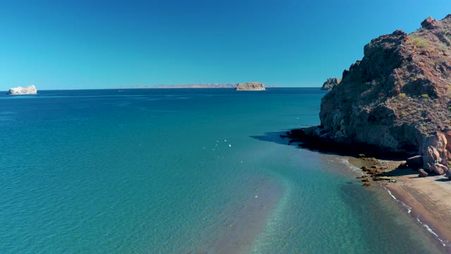LIGUI BCS MEXICO-2020: Clear Coastal Waters and Rocky Shore with Gentle Waves