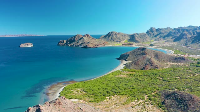 LIGUI BCS MEXICO-2020: Aerial Descent Over Coastal Bay and Rocky Shore