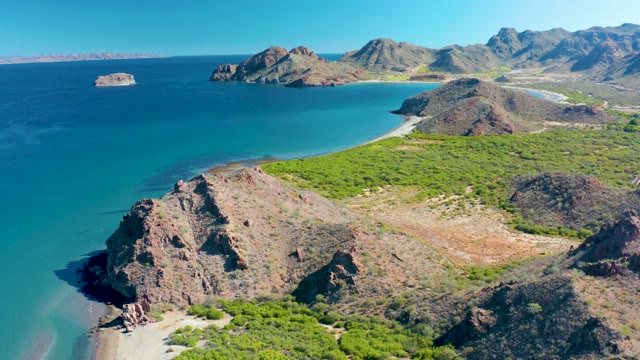 LIGUI BCS MEXICO-2020: Sandy Beach and Rocky Hills by Turquoise Ocean