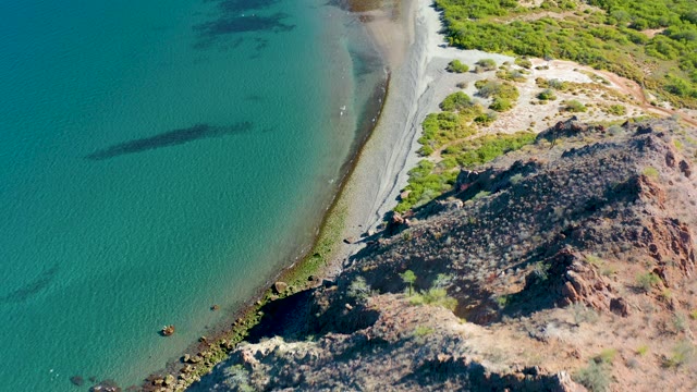 LIGUI BCS MEXICO-2020: Coastal Shoreline with Rocky Outcrops and Calm Water