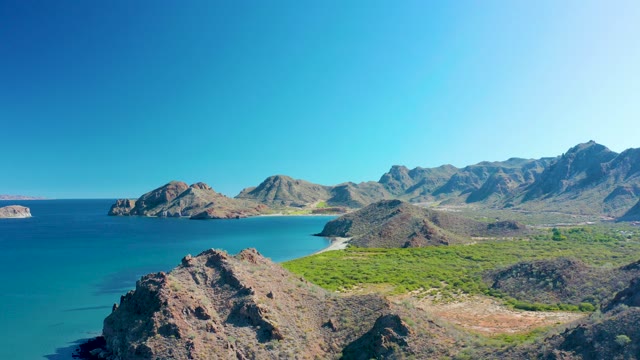 LIGUI BCS MEXICO-2020: Drone Moving Toward Rocky Coastline