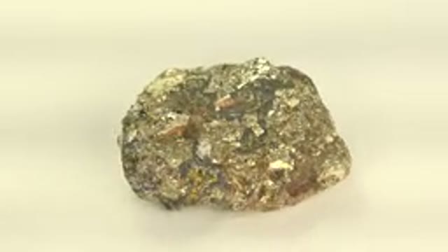 WESTMINSTER COLORADO-2015: Rare Shine Golden Stone Rotating In A Light Pink