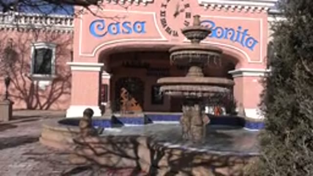 DENVER COLORADO-2015: Front Of A Hotel With Valet Area And Fountain