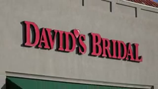 DENVER COLORADO-2015: Fast Food Restaurant at a Corner with Customer Parking and Leaving