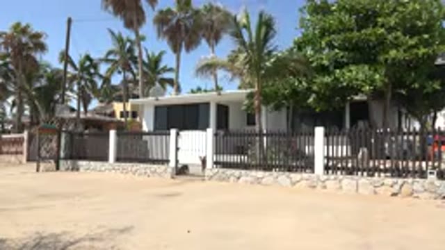 GRAND JUNCTION COLORADO-2017: A Beautiful House On Beach With Fence And Trees