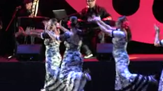 CABO SAN LUCAS MEXICO-2019: A Happy Group Performance To End The Show