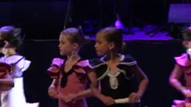 CABO SAN LUCAS MEXICO-2019: Children's Presentation Of Spanish Culture
