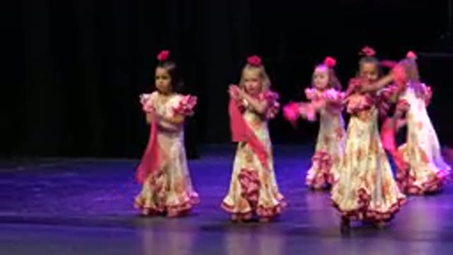CABO SAN LUCAS MEXICO-2019: Girls Wearing Pink And White Dresses Perform Dance