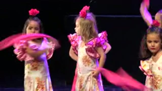 CABO SAN LUCAS MEXICO-2019: Awesome Little Girls Are Practicing Some Dance Moves