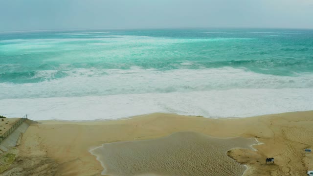 DREAMS RESORT LOS CABOS BCS MEXICO-2021: Beach with Moving Vehicles and Ocean Waves