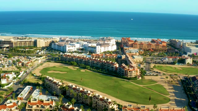 SAN JOSE DEL CABO BCS MEXICO-2021: Coastal Golf Course with Residential Buildings