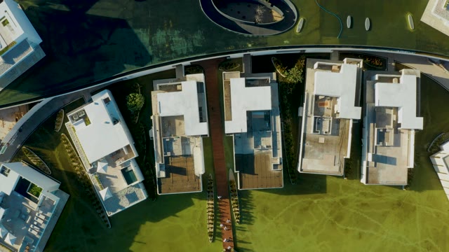 SAN JOSE DEL CABO BCS MEXICO-2021: Modern Residential Complex with Green Lawns and Pathways