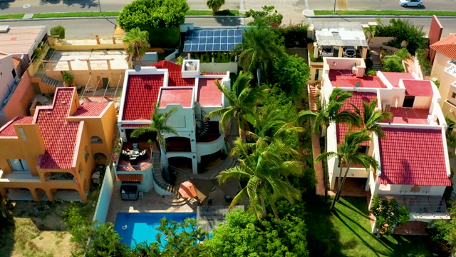 SAN JOSE DEL CABO BCS MEXICO-2021: Residential Complex with Swimming Pool and Palm Trees