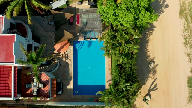 SAN JOSE DEL CABO BCS MEXICO-2021: Residential Pool Cover Being Removed